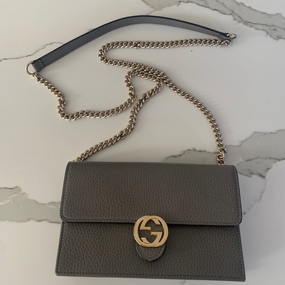 Gucci Handbags - Authentic GUCCI grey leather crossbody purse chain